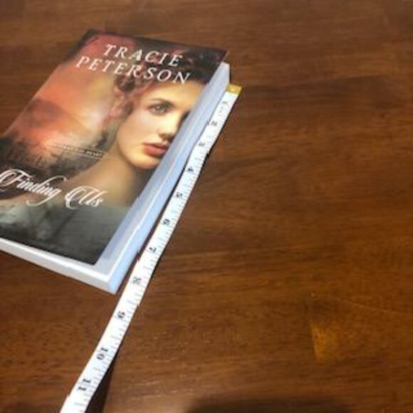 Finding Us (Pictures of the Heart 2) Pre-Owned Book - Picture 7 of 11